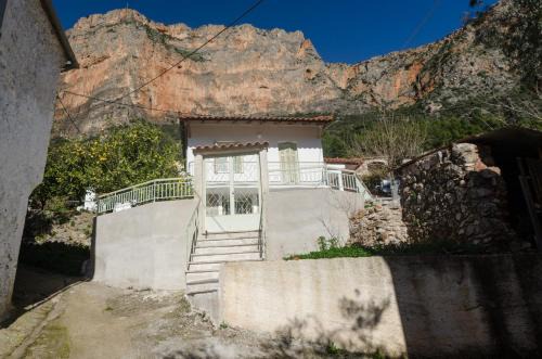 Leonidio Apartamento | Ev Zin Basilicum