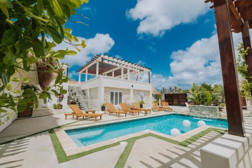 Savaneta Apartamento | Eva Oceanfront Spa Resort Poolrooftop By Lucha