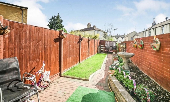 Gillingham Apartamento | Evanelly lodge