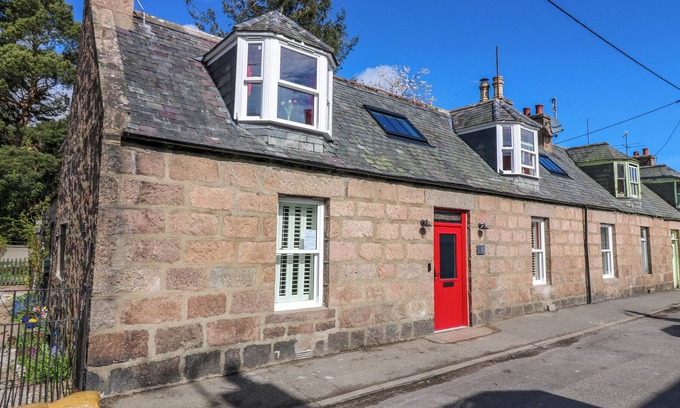 Ballater Cabaña | EVANSFORD, pet friendly, character holiday cottage in Ballater