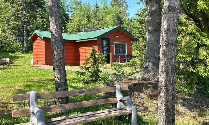Croftville Cabina | Eve's Place Lakeside Cabin 3