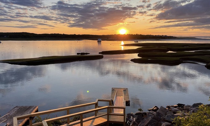 Gloucester Casa | Evensong: Oceanview Retreat with Dock