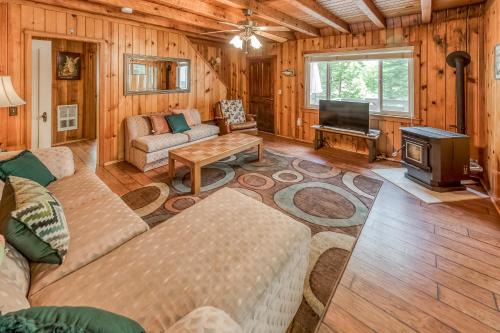 Shaver Lake Casa | Evergreen Escape