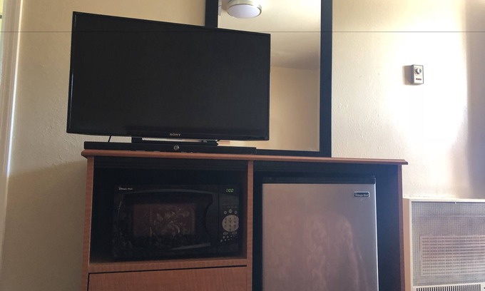 Mount Shasta Hotel | Evergreen Lodge