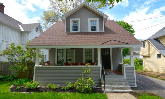 Saratoga Springs Casa | Camina a todo lo que Saratoga tiene para ofrecer