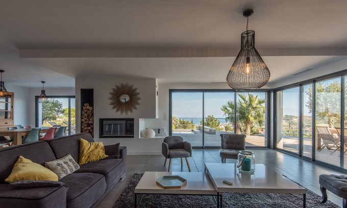 Banyuls-sur-Mer Villa | Villa excepcional de 450 m2 con vistas al mar y piscina, spa y sauna