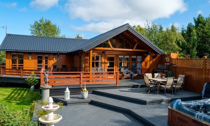 Selfoss Cabaña | CASA EXCEPCIONAL con casa de huéspedes y jacuzzi en Golden Circle, 6-10 personas