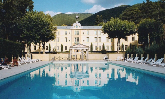 Montbrun-les-Bains Apartamento | Apartamento de Excepción en el Castillo de Gipières: Jardín Privado, Piscina, Vistas al Mont Ventoux