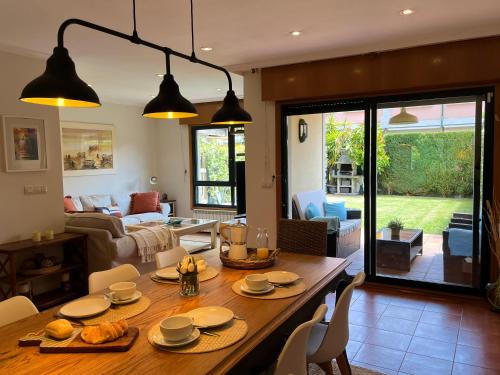 Nigran Casa | Exclusiva casa en playa América, cerca de Baiona