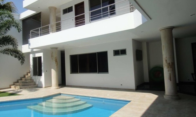 Cali Casa | Exclusive luxury house with pool