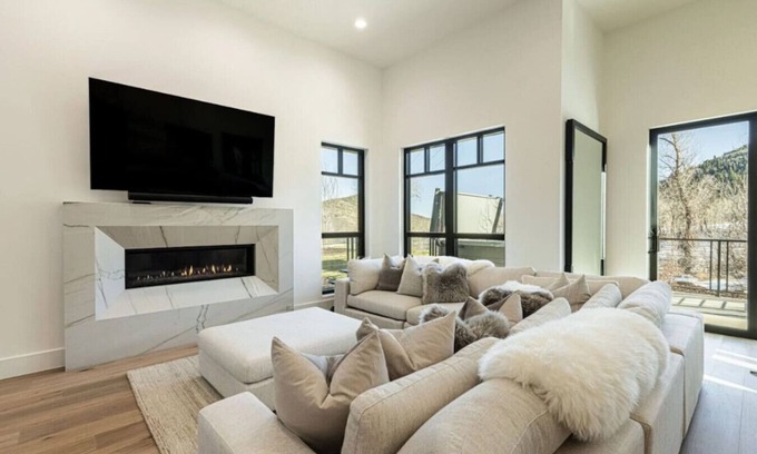 Park City Villa | White Pine Luxe: Family Retreat with Views