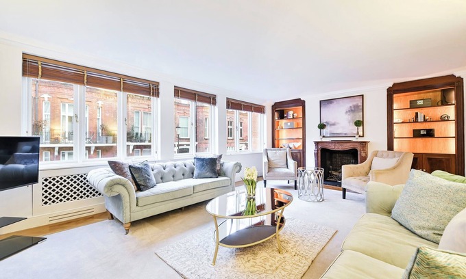 Knightsbridge Casa | Exclusive Townhouse next to Harrods.