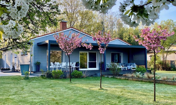 Ruckersdorf Casa | exclusiva casa de vacaciones justo en el lago en plena naturaleza