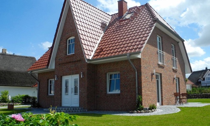 Rosenhagen Casa | Casa de vacaciones "Wild Rose", chimenea, sauna, vista al mar Báltico, wifi gratis