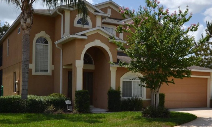 West Haven Casa | Executive 5 Bed 3 Bath Pool Home - INCLUDES POOL HEAT