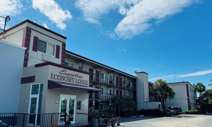 Pompano Beach Hotel | Executive Economy Lodge