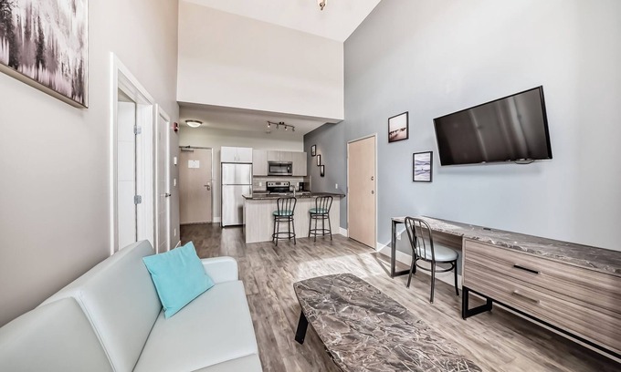 Red Deer Apartamento | Executive King Bedroom Suite