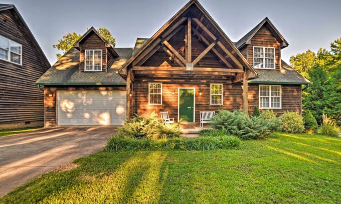 Springville Casa | Expansive Cabin with Kentucky Lake Access!