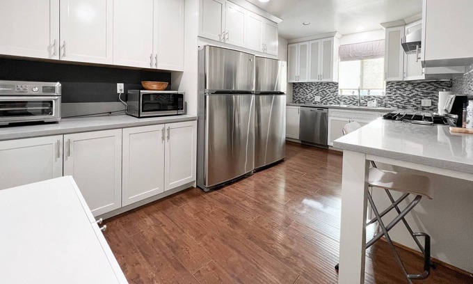 Norwalk Casa | ~Expansive Dream Home - 15 mins from Disneyland~