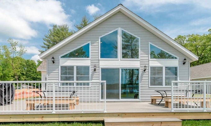 Kendall Casa | * TODO NUEVO ABIERTO MAYO DE 2019 * SWAN SHORES - PVT BEACH / DOCK; S HAVEN / SAUGATUCK AREA
