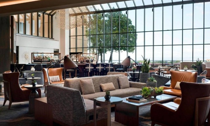 Burlingame Casa | Experience a redesigned hotel near the San Francisco airport