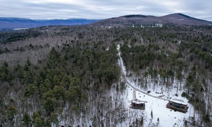 Bethlehem Casa | Experience luxury and comfort at the Retreat at Arrowhead in Bethlehem, NH