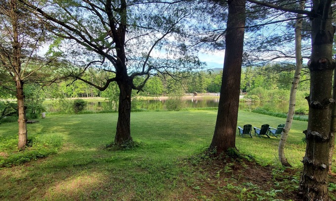 Wilmington Apartamento | Experience waterfront Adirondack charm near Whiteface Mountain
