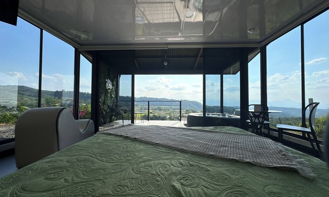 Quesada Casa | Experiencia única en montaña, a tan solo 8 minutos de la ciudad: Natural GlamCR