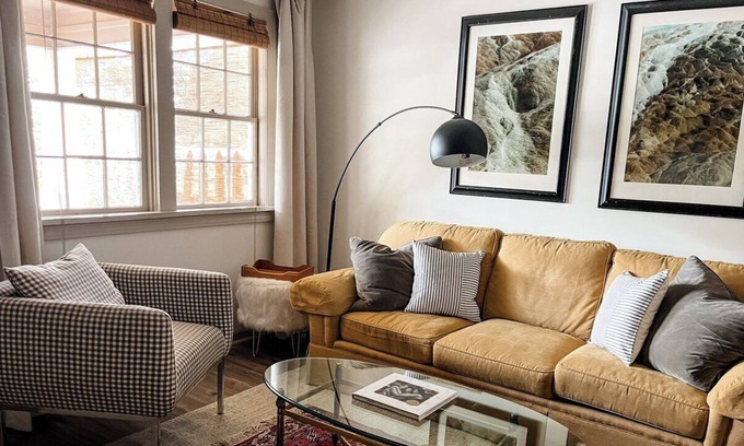 Dallas Casa | Explore DT: Cozy Niche, Ideal for Extended Stays