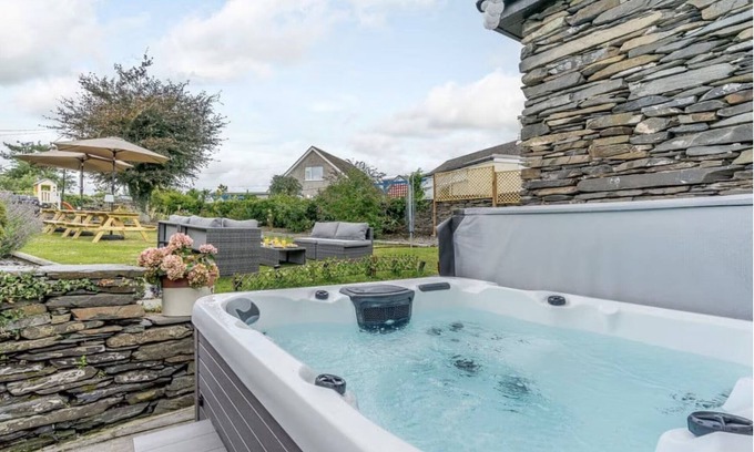 Kirkby-in-Furness Casa | Casa-Familiar-Baño en la habitacion-Vista al campo