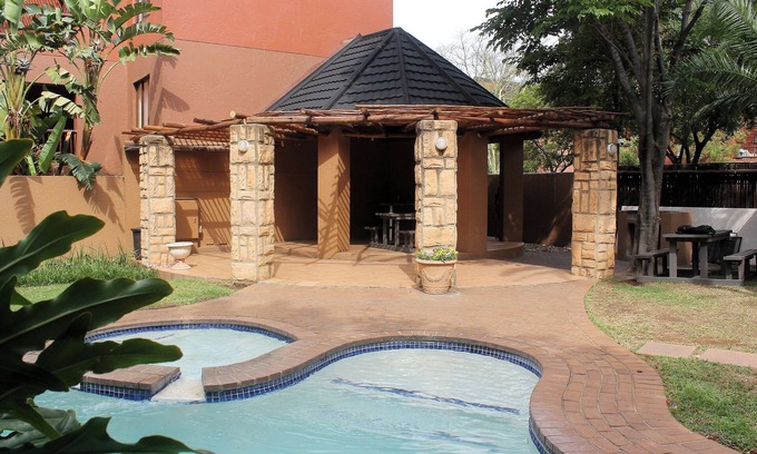Greater Johannesburg Metropolitan Area Apartamento | Exquisite 2 Bedroom Garden Townhouse in the Heart of Fourways