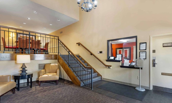 Maryland Heights Hotel | Extended Stay America Select Suites St Louis Westport Craig