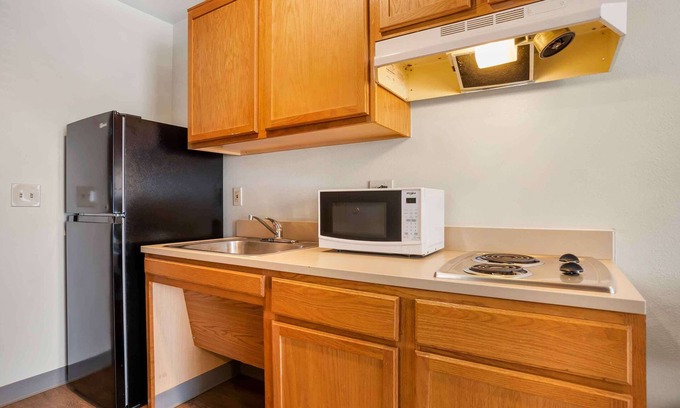 Fairdale Hotel | Extended Stay America Select Suites - Louisville - South