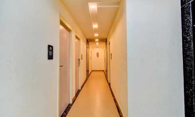 Mylapore Hotel | Fabexpress P.A.S Residency