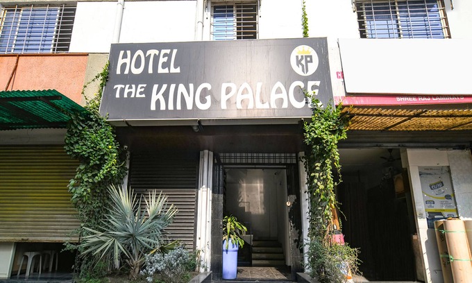 Indore Hotel | Fabexpress The King Palace
