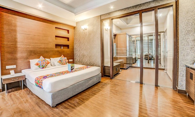 Vaishali Nagar Hotel | FabHotel Aqua