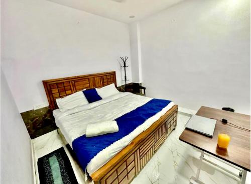 New Delhi Casa | Fabhotel Cosy Rooms - Near Embassies, DU South Campus