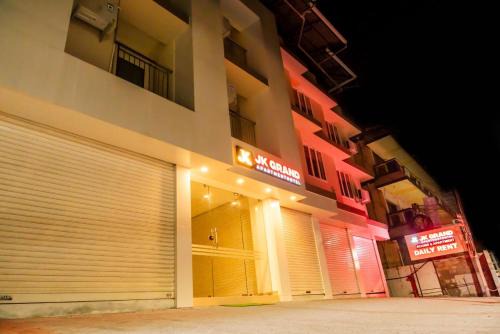 Kaloor Apartamento | FabHotel JK Grand