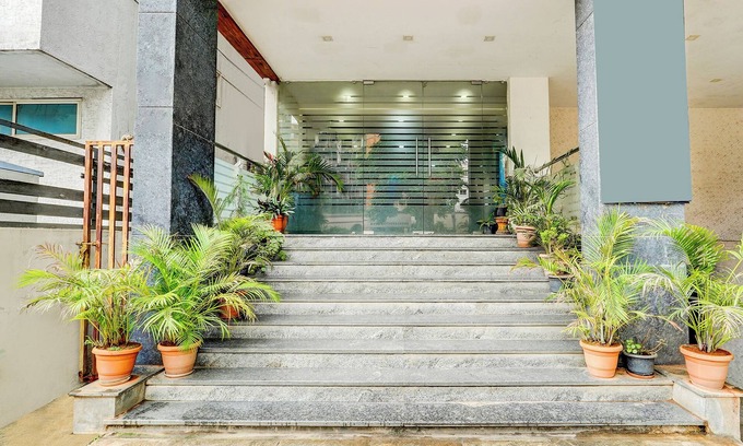 Jayanagar Hotel | Fabhotel Royal Regalia Inn