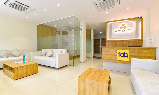 Rau Hotel | Fabhotel Synergy Stays