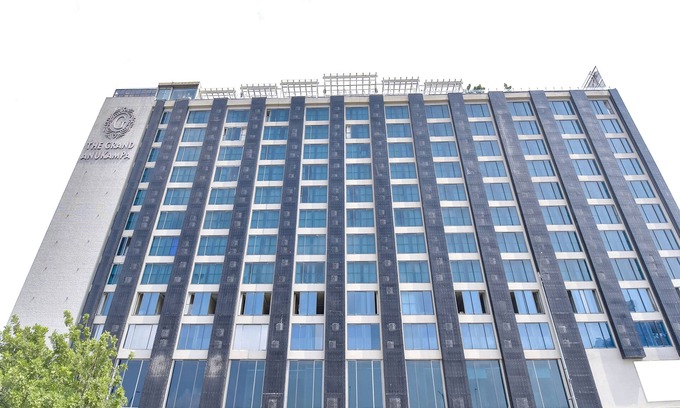 Shyam Nagar Hotel | Fabhotel The Grand Anukampa With Swimming Pool