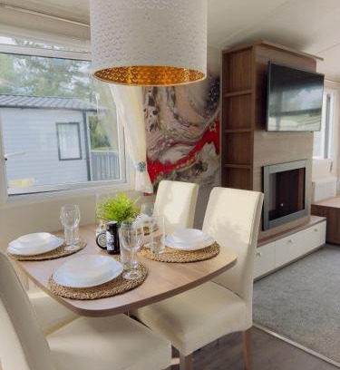 Great Houghton Complejo | Fabulous 3 Bedroom Static Caravan at Billing Aquadrome