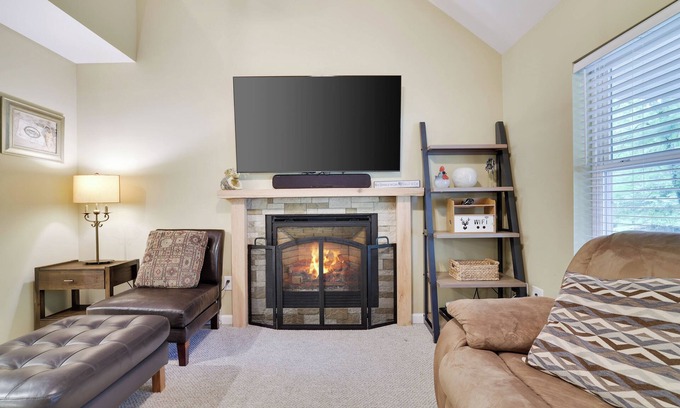Lackawaxen Casa | Fabulous 4-bedroom house with AC in Lackawaxen