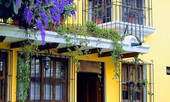 Santa Ana Villa | Encantadora villa totalmente equipada con 4 dormitorios en Antigua para 8 pers.