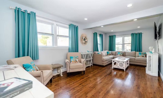 Long Branch Apartamento | Fabulous Apt w/full amenities, blocks to beach!