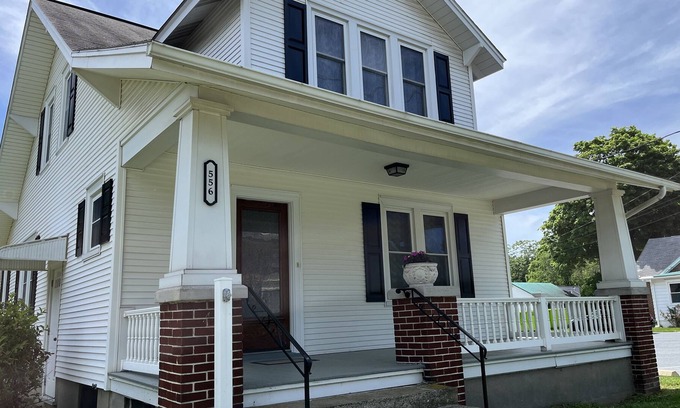 Hummelstown Casa | Fabulosa ubicación! Tres millas a Hershey Park, tiendas y entretenimiento