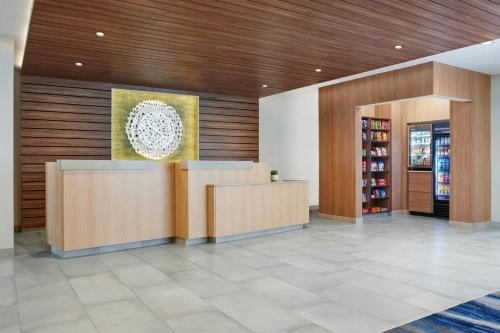 Mount Pleasant Hotel | Fairfield by Marriott Inn & Suites Mount Pleasant, WI