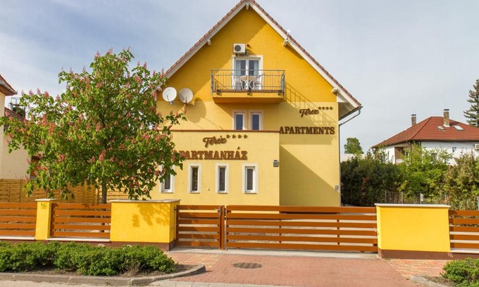 Balatonmariafurdo Apartamento | Familia Apartment 152C