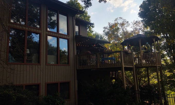 Blountville Casa | Cerca de BMS ~ Lago y río South Holston ~ Acceso al campo de golf ~ Ubicación central