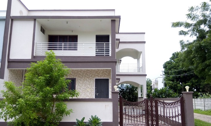 Sanand Casa | Family-4 BHK House-2 floor-Parking-Garden-2700 pies cuadrados